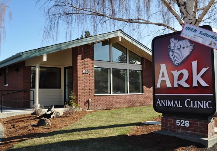 Dog day care center Ark Animal Clinic Bend