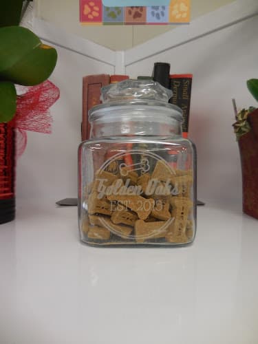 Dog day care center Golden Oaks Pet Boarding Rancho Cucamonga