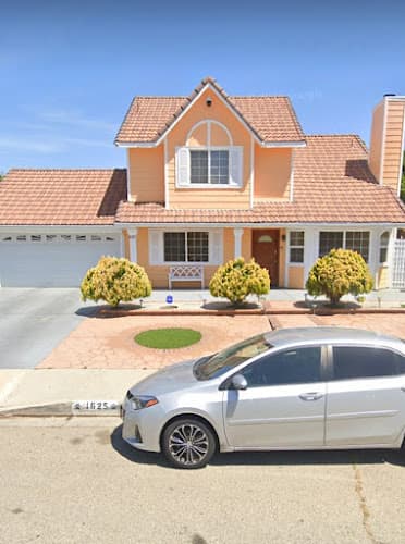 Dog day care center Gonzalez Family Day Care Palmdale