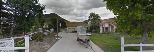 Dog day care center Lazy Dog Kennels Simi Valley