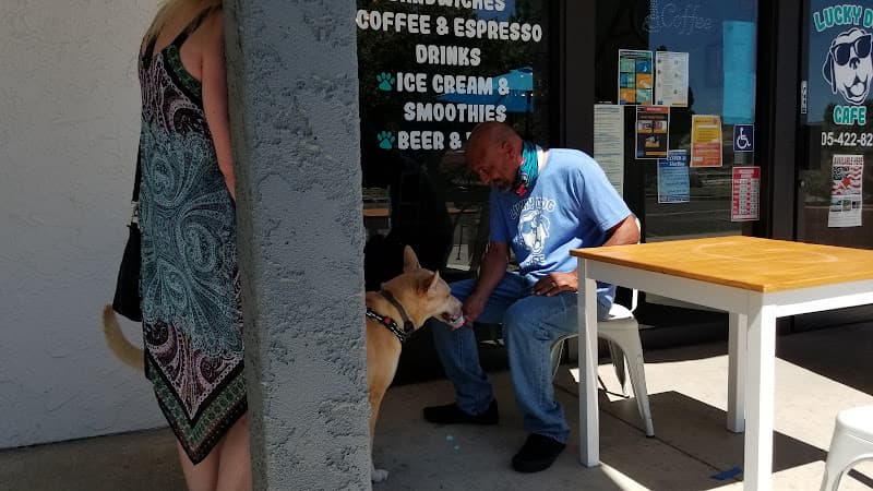 Dog day care center Lucky Dog Coffee and Cafe Simi Valley