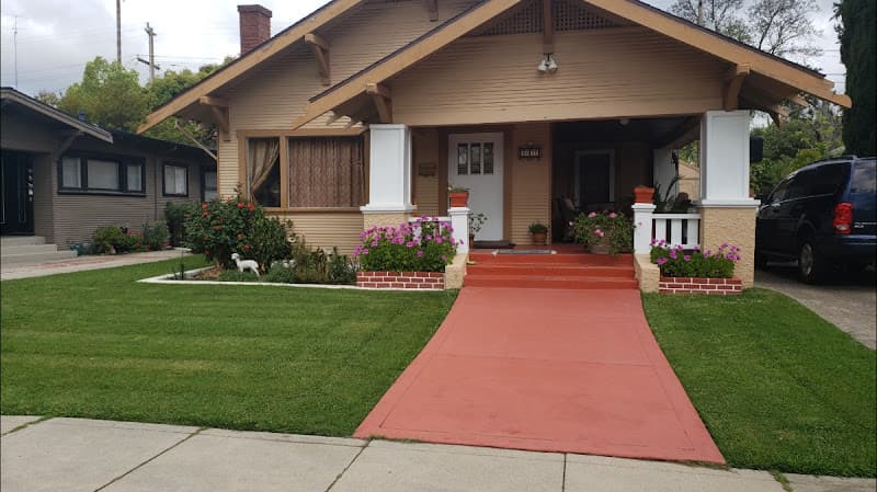 Dog day care center Marina's Doggy Care Service Stockton
