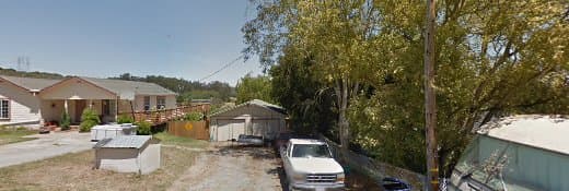 Dog day care center Maverick Dog Ggooming and Kennel Salinas