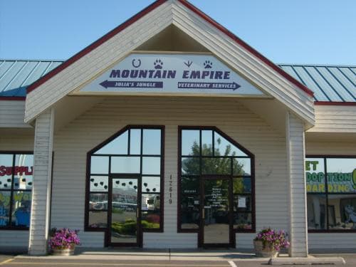 Dog day care center Mountain Empire Veterinary Services Spokane Valley