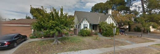 Dog day care center Nilu's Day Care Burbank