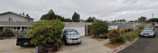 Dog day care center Peanuts Pet Services San Diego