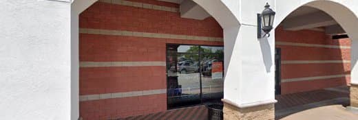 Dog day care center PetSmart Dog Training Jurupa Valley