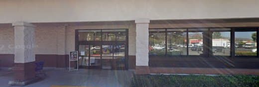 Dog day care center PetSmart Grooming Glendale