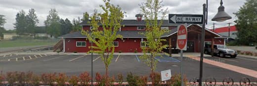 Dog day care center The Farmstead Pet Activity Center Anchorage