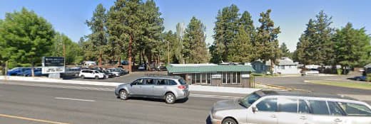 Dog Grooming Chezchienne House-Dogs Groom Bend