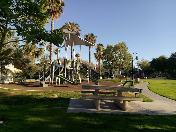 Dog Park Calbrisas Park Long Beach
