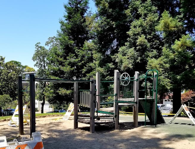 Dog Park Dracena Quarry Park Oakland