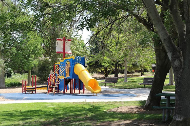 Dog Park Heritage Park Ventura