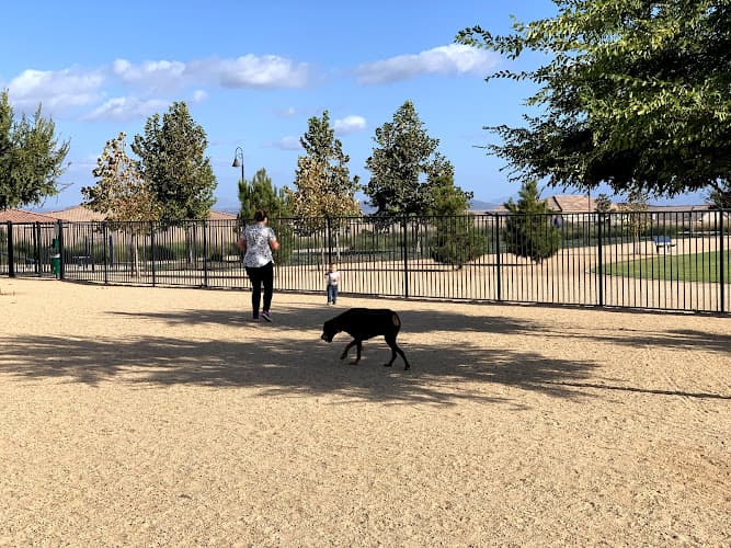 Dog Park Heroes Park, Valley-Wide Recreation and Park District Temecula