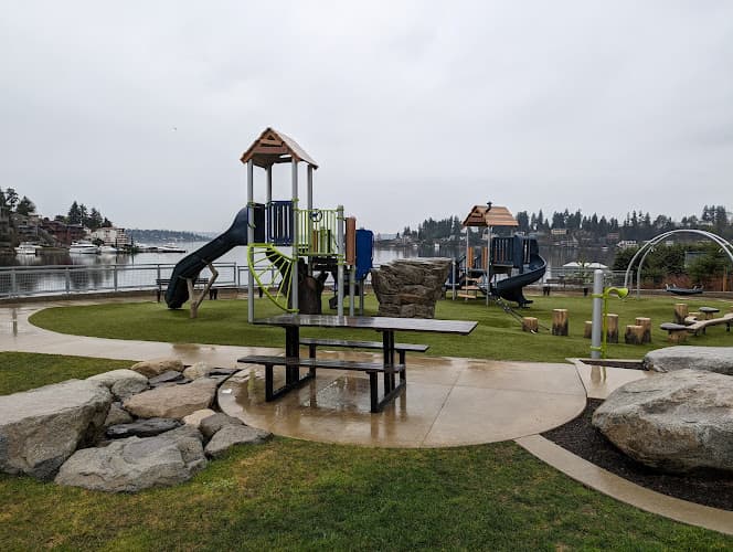 Dog Park Meydenbauer Bay Park Bellevue