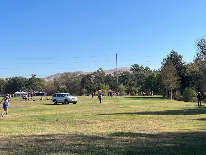 Dog Park Newhall Community Park, Turtle Creek Rd Entrance Concord
