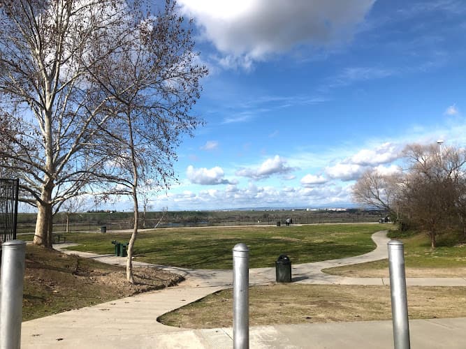 Dog Park River West Trail Fresno