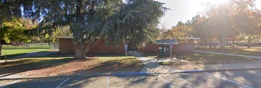 Dog trainer Albree Dog Training Sacramento