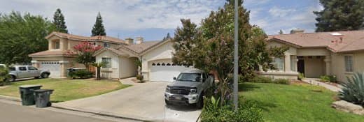 Dog trainer Nick's Dogs Clovis