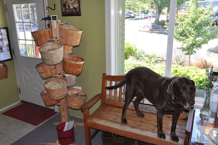 Dog trainer Second Nature Pet Supply Gresham