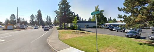 Dog trainer Sun Dog Yoga Bend