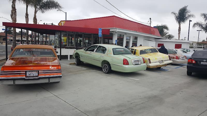 Dog trainer Tom's Jr. South Gate