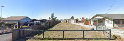 Dog walker Abound Pet Care Santa Rosa