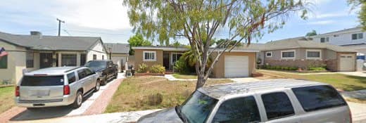 Dog walker Animal House Pet Pros Torrance