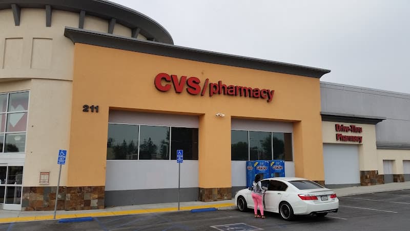 Dog walker CVS Rialto