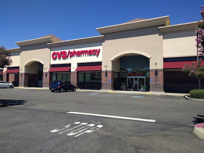 Dog walker CVS Roseville