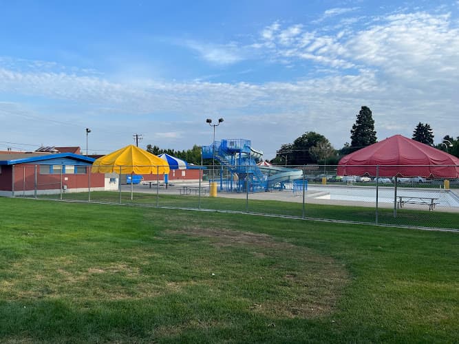 Dog walker Franklin Pool Yakima