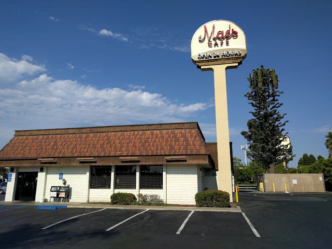 Dog walker Mae's Cafe Garden Grove