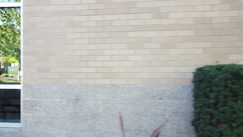 Dog walker Orenco Taphouse Hillsboro