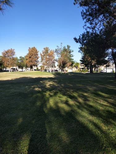 Dog walker Parque Amistad Moreno Valley