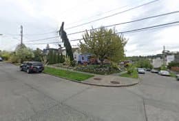 Dog walker Rainy Day Pet Care Seattle