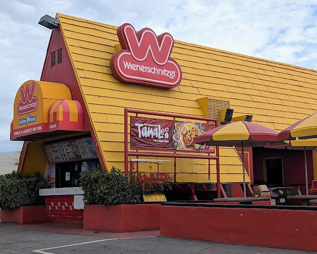Dog walker Wienerschnitzel Garden Grove