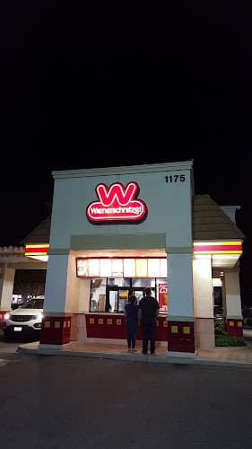 Dog walker Wienerschnitzel Ontario