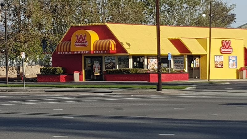 Dog walker Wienerschnitzel San Bernardino