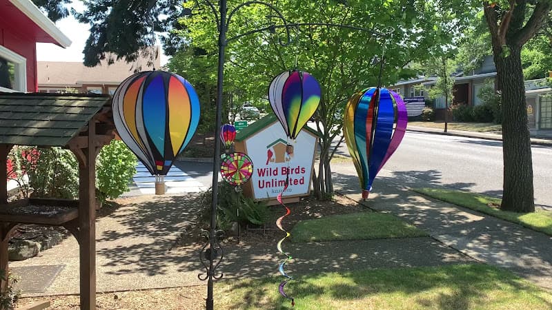 Dog walker Wild Birds Unlimited Salem