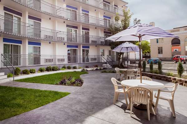 Pet boarding service Baymont by Wyndham Spokane Spokane