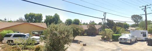 Pet boarding service Best Friend's Inn Anaheim