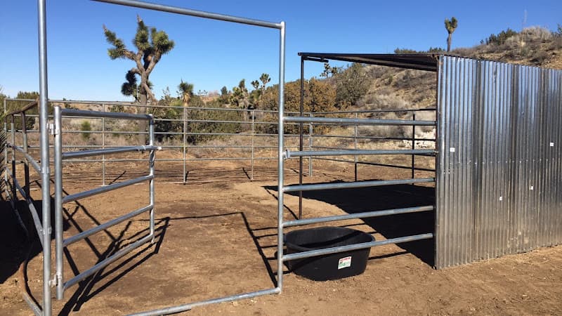 Pet boarding service Coyote Creek Stables Hesperia