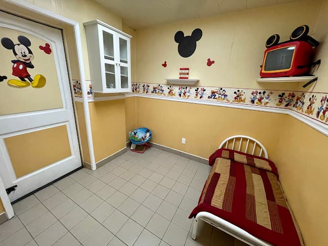 Pet boarding service El Segundo Pet Resort Los Angeles