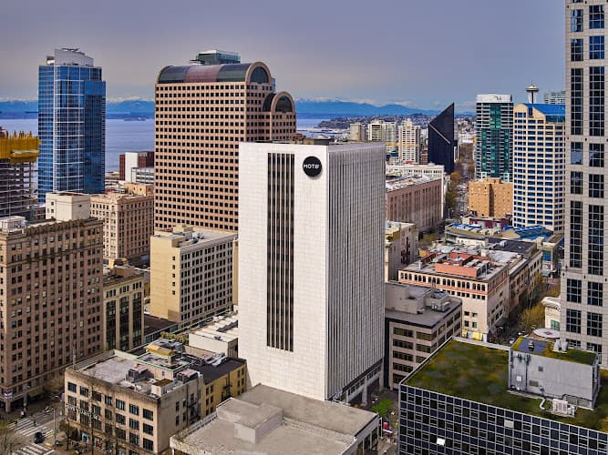 Pet boarding service Hilton Motif Seattle Seattle