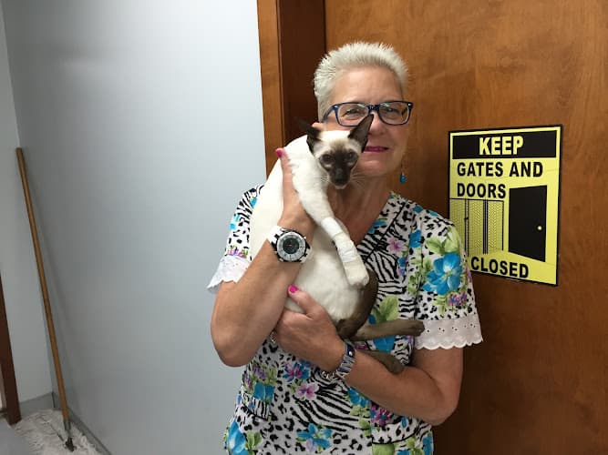 Pet boarding service Hoffman Veterinary Clinic Salem