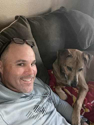 Pet boarding service HowiePets dogwalking, petsiting, boarding. San Diego