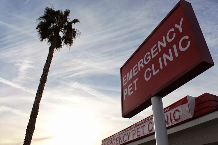 Pet boarding service Orange County Emergency Pet Clinic Fullerton