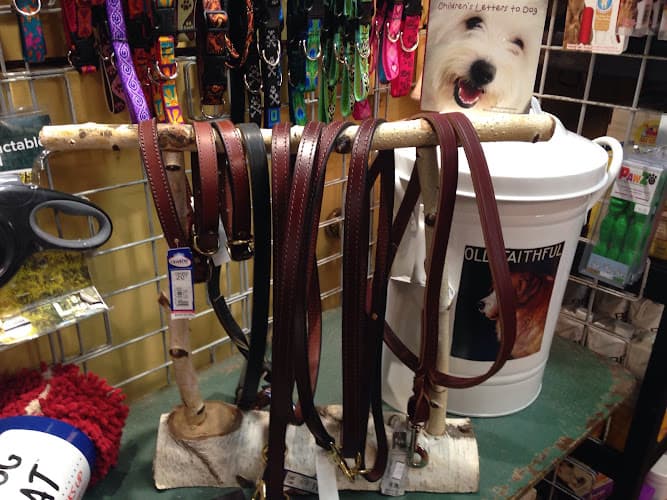 Pet boarding service Pet Vittles - Wild Bird West Spokane Valley