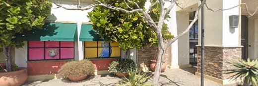 Pet boarding service PetSmart Grooming Los Angeles