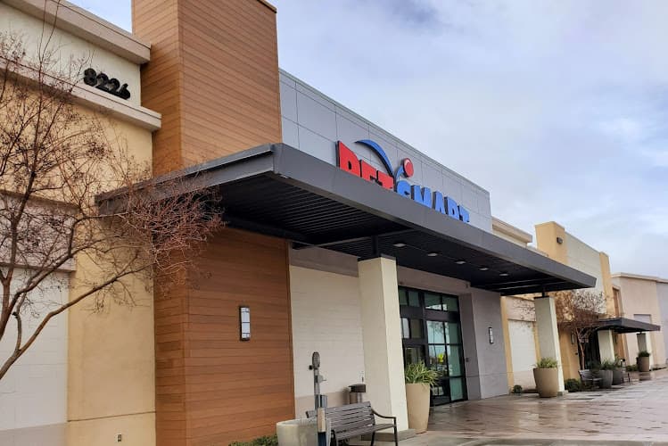 Pet boarding service PetSmart Sacramento